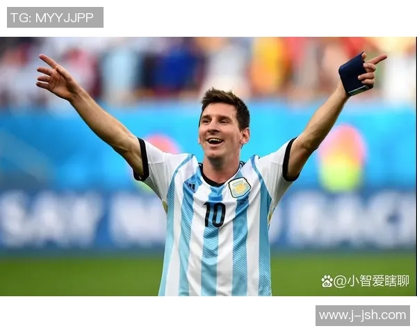 足球巨星崛起瞬间解析：从默默无闻到巅峰荣耀的蜕变历程